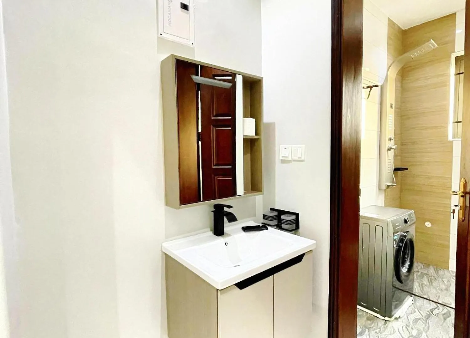 Sn Suites Apartments Kampala